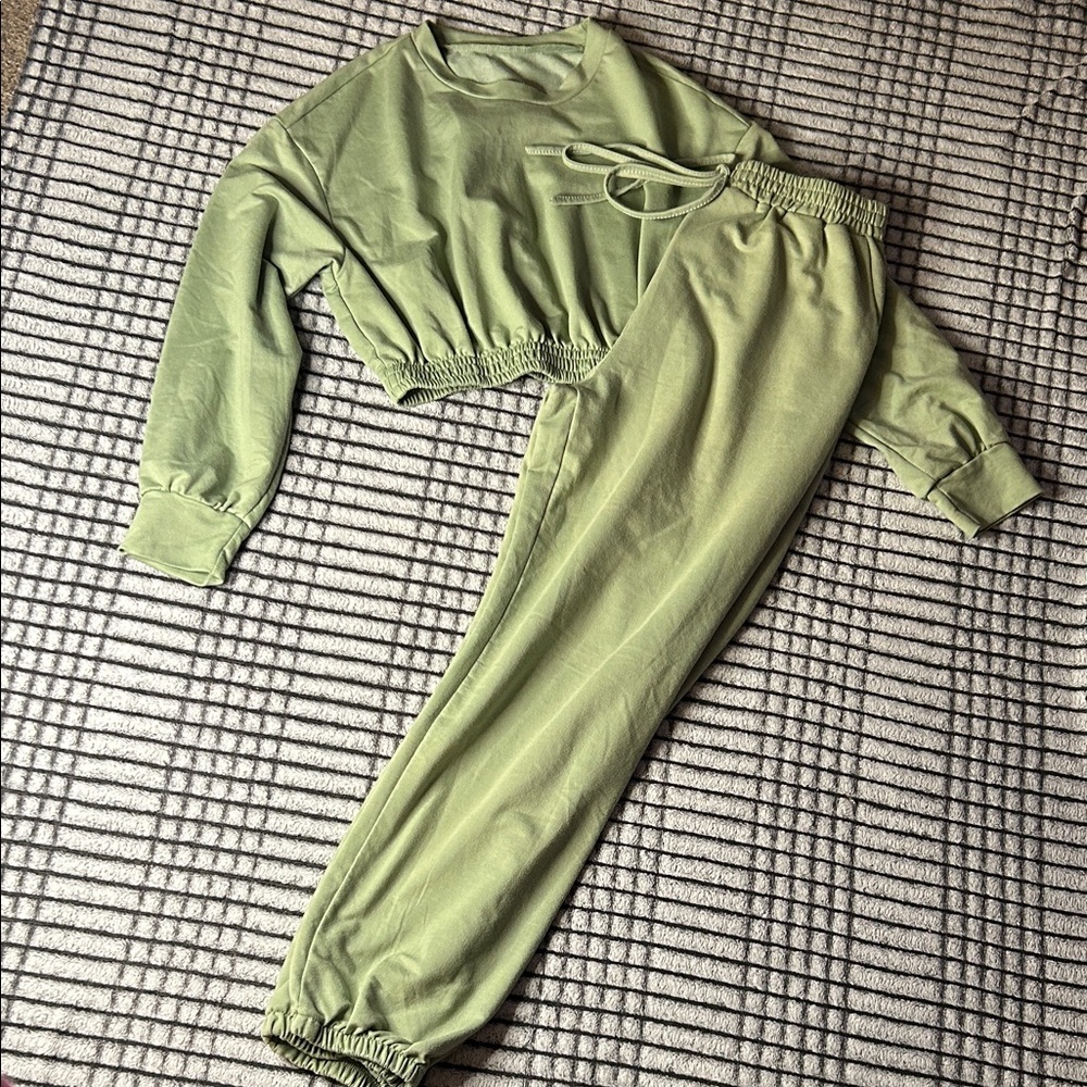 SHEIN Green Two-Piece Lounge Set